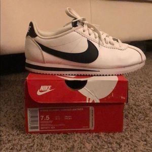 Nike women’s classic Cortez leather sneakers